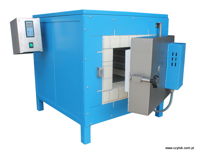 Piec komorowy FCF 22HM - CZYLOK
